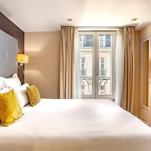 Habitación Clásica con Cama King